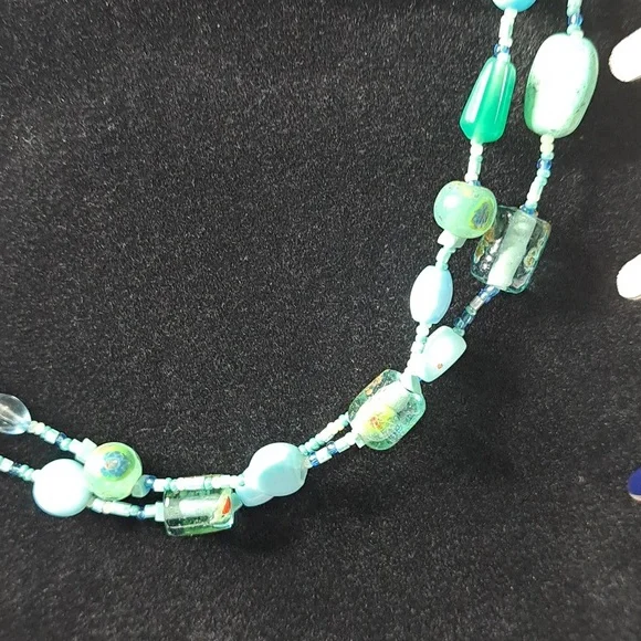 Green/ Blue Glass & Stone Beaded Necklace & Earrings - Picture 5 of 11